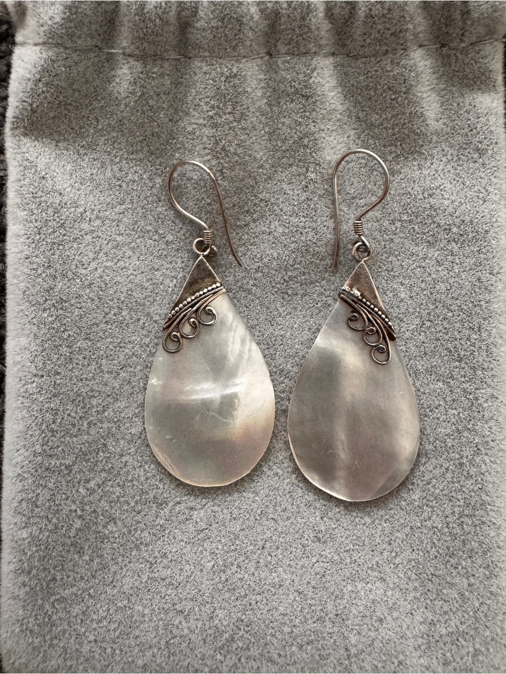 Vintage Sterling Silver 925 Mother of Pearl/Shell Earrings